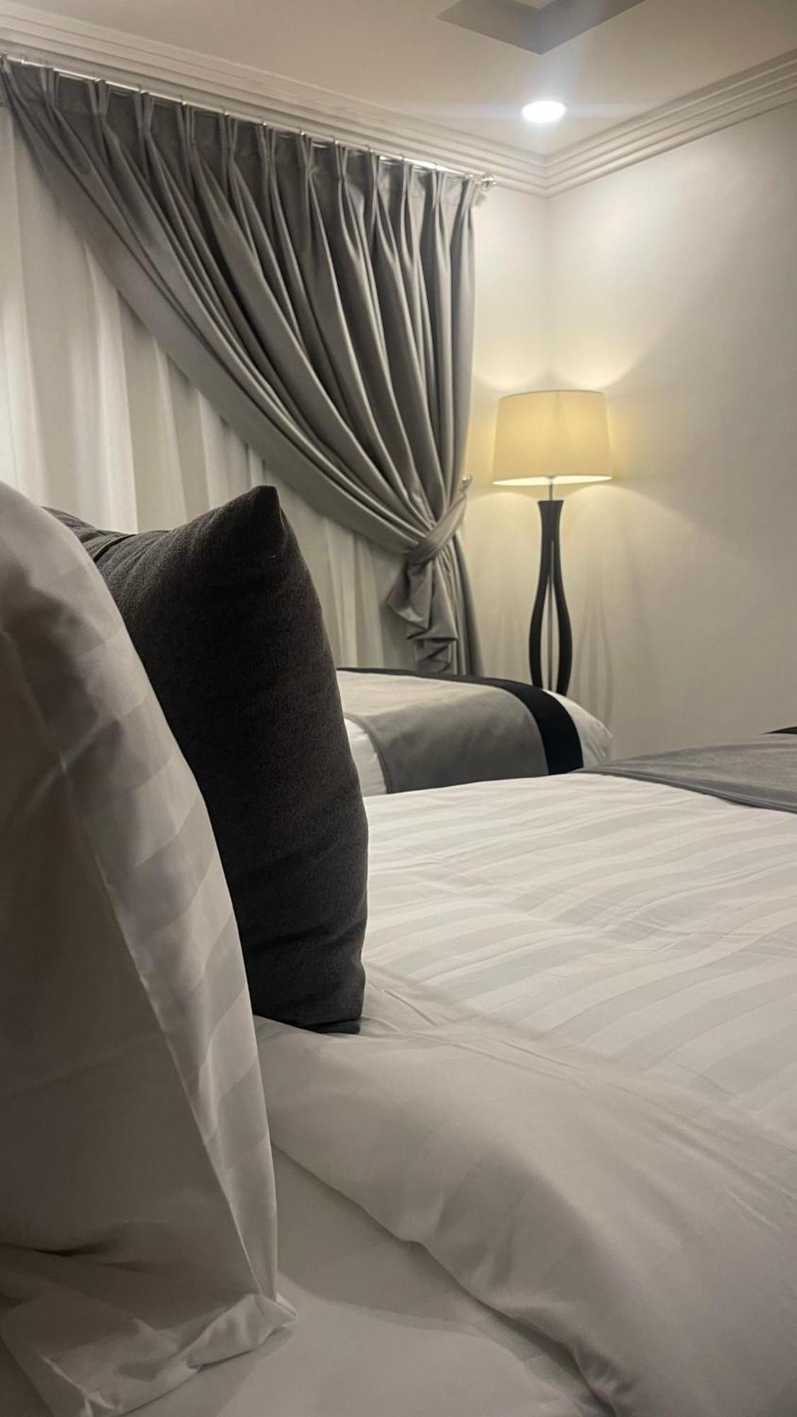 Laten Suites Prince Sultan Jiddah Esterno foto