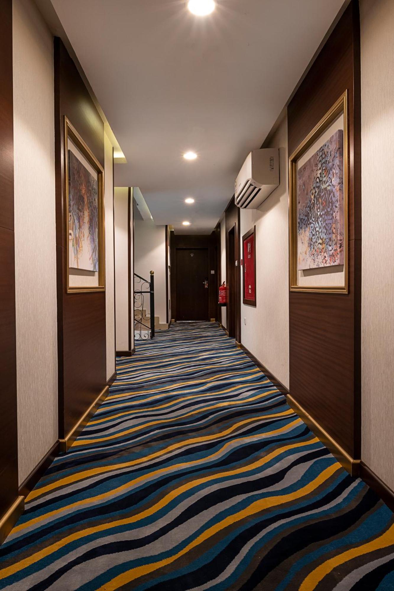 Laten Suites Prince Sultan Jiddah Esterno foto