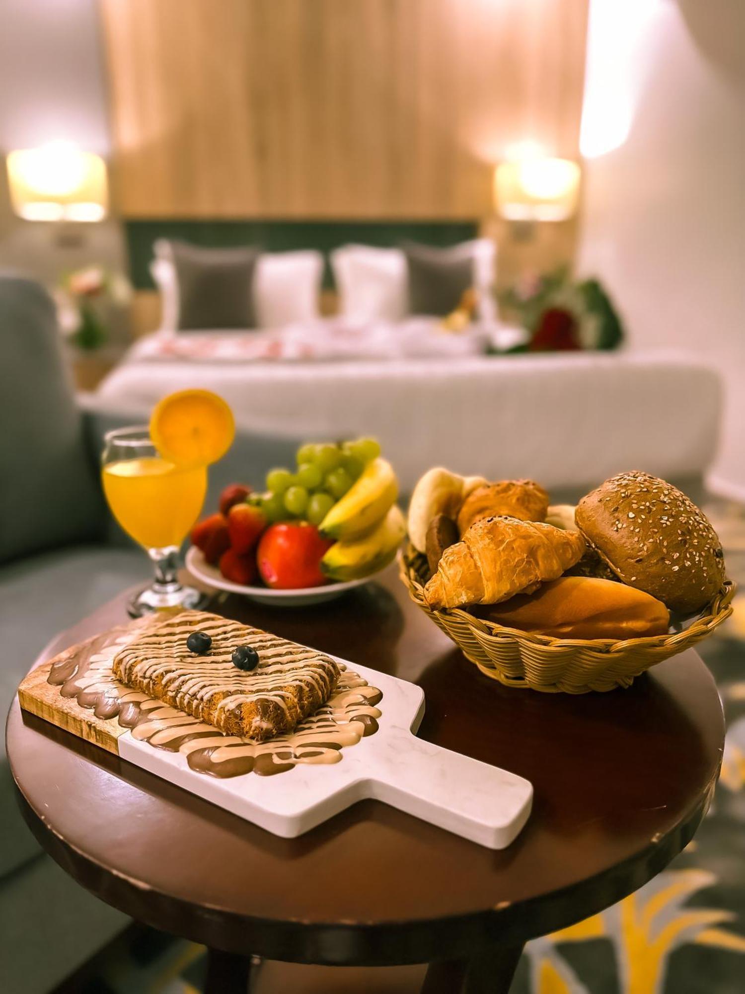 Laten Suites Prince Sultan Jiddah Esterno foto
