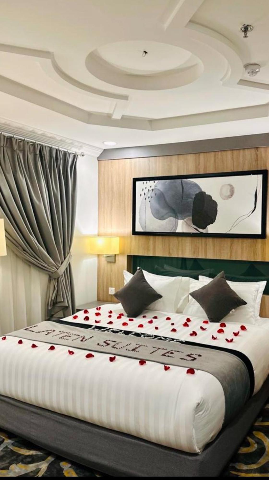 Laten Suites Prince Sultan Jiddah Esterno foto
