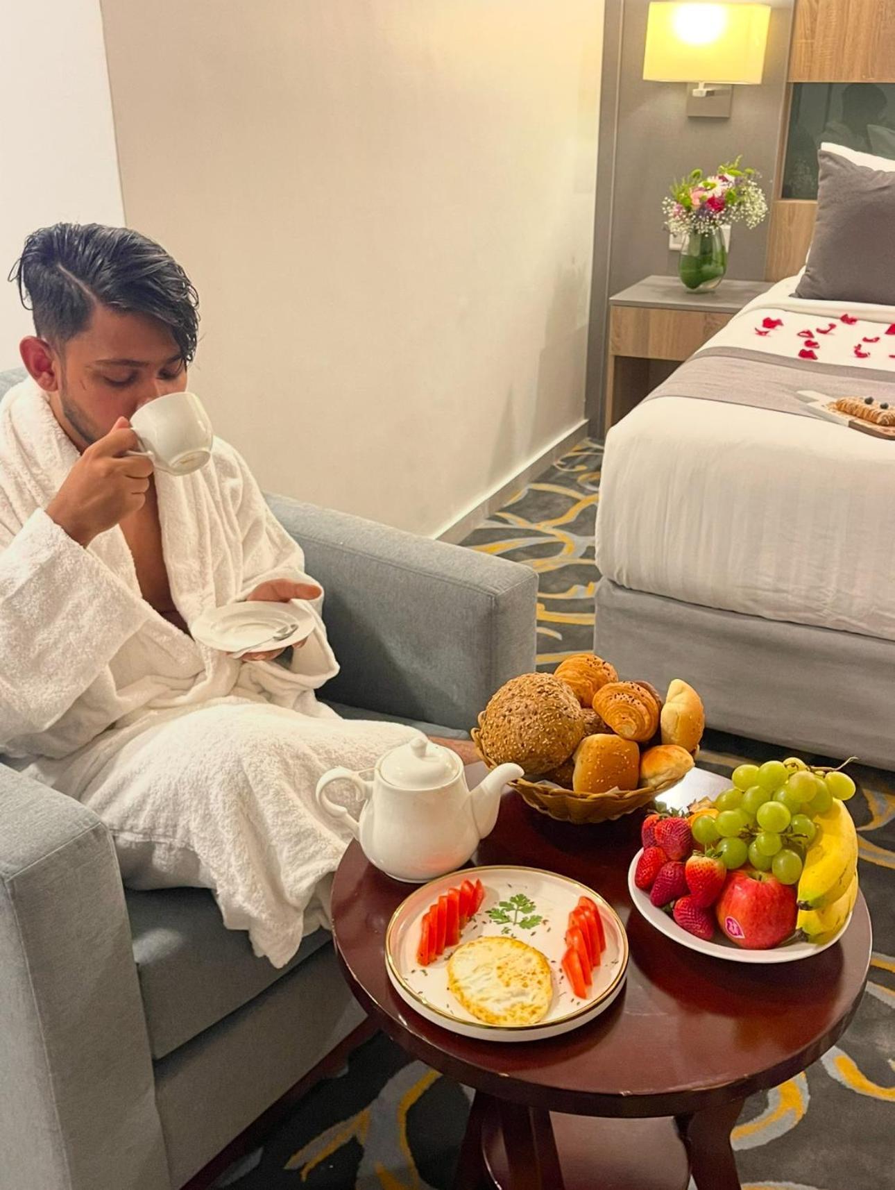 Laten Suites Prince Sultan Jiddah Esterno foto
